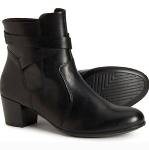 Ecco Classic 35 Black Leather Booties Size 40